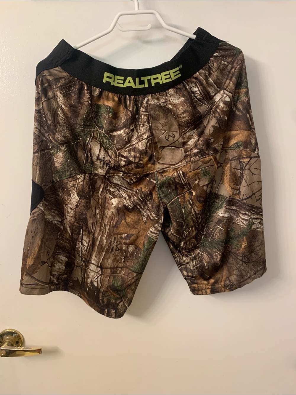 Realtree Men's Camouflage Athletic Shorts - Brown & Green